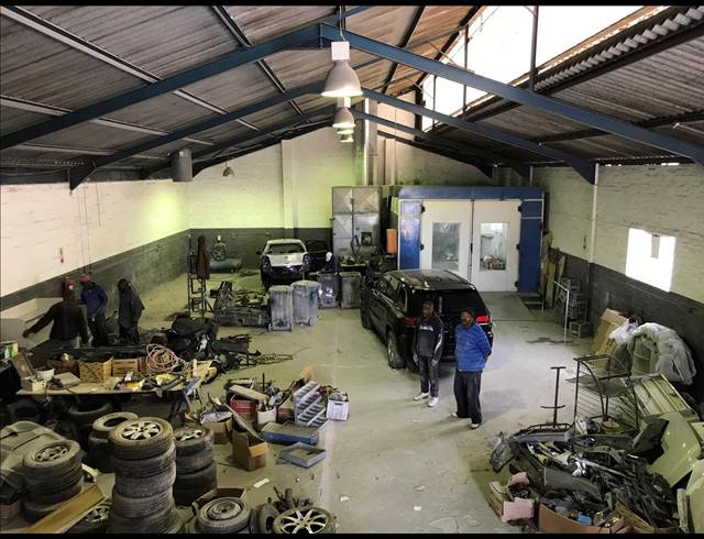 333M² FACTORY TO LET IN PAROW EAST